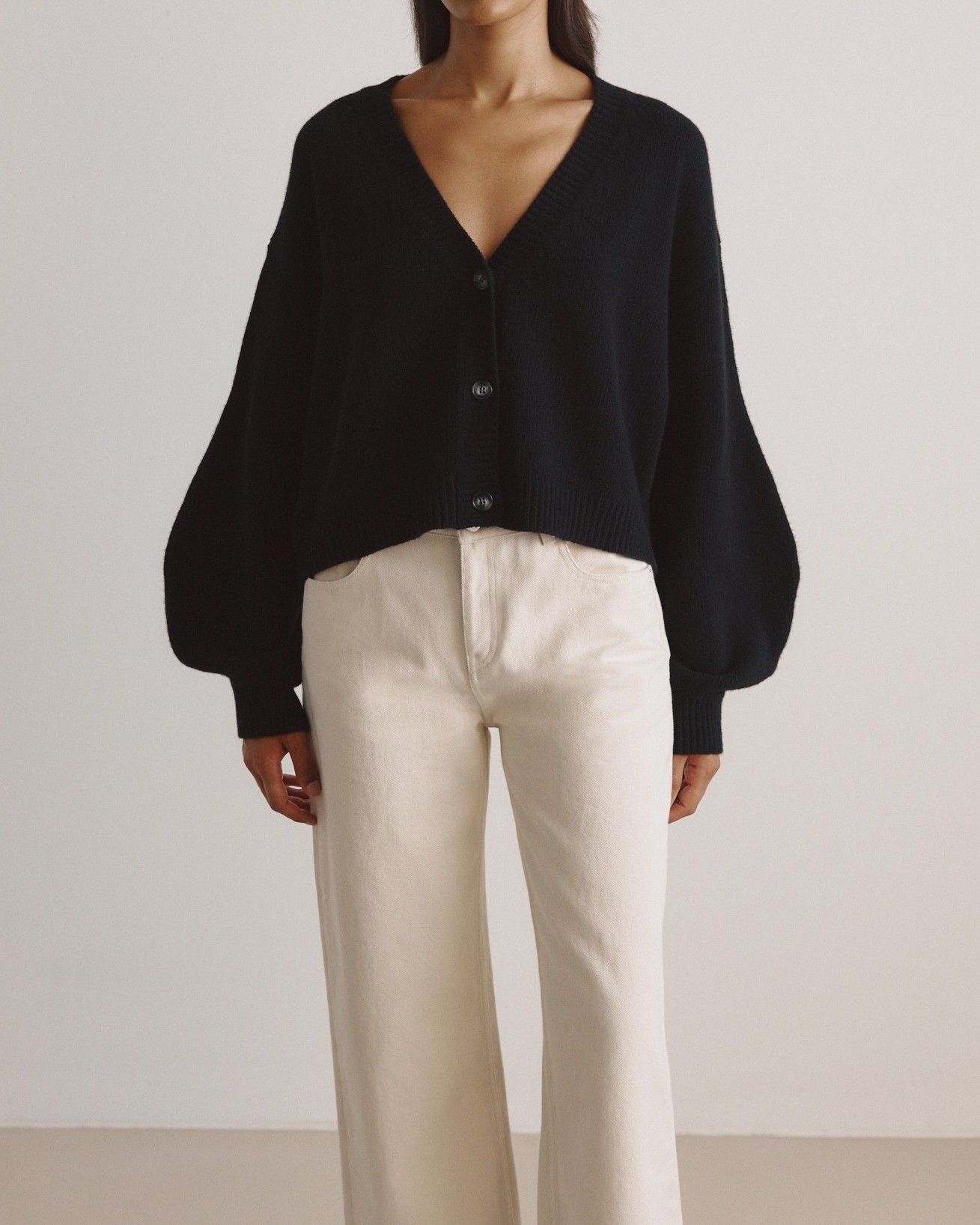 AMIRA Cardigan