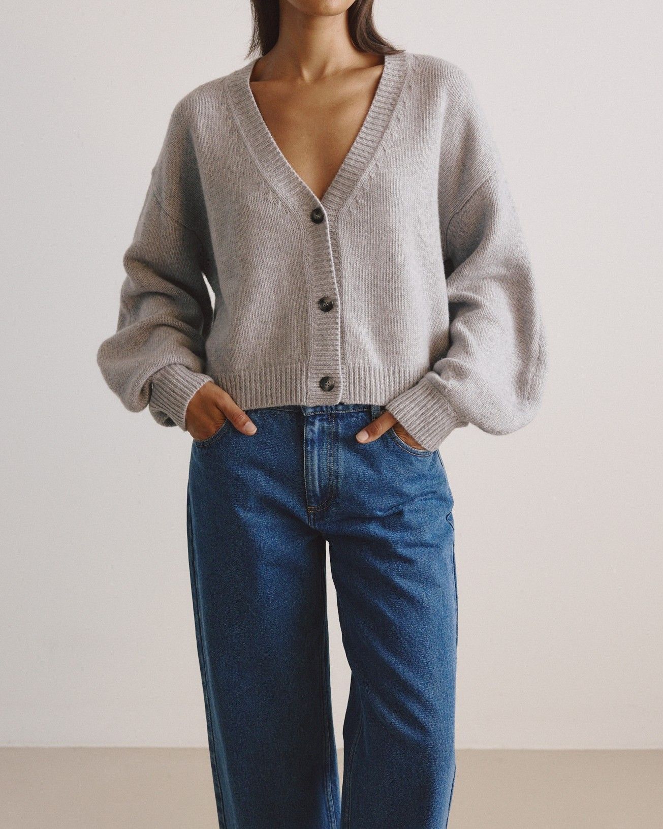 AMIRA Cardigan